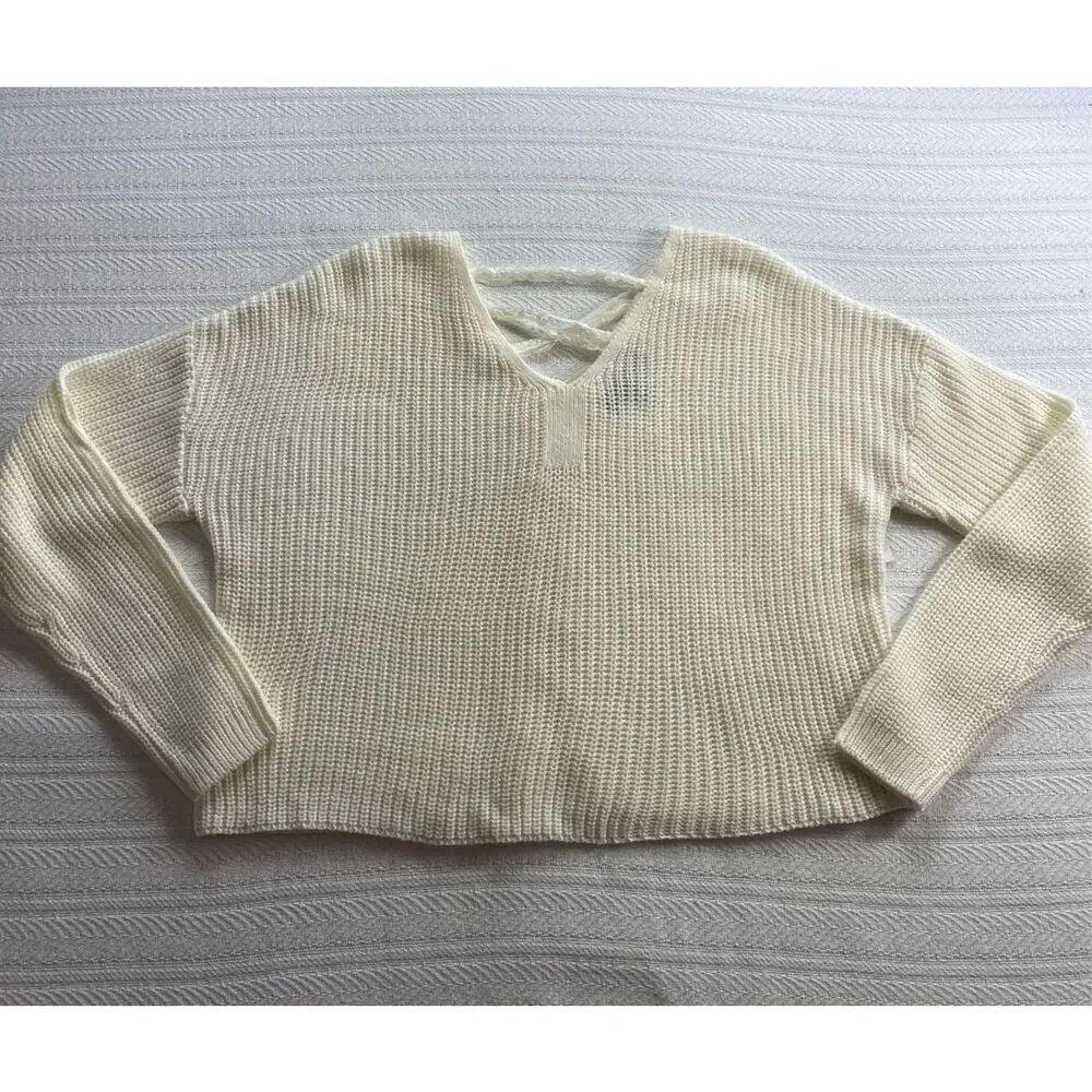Derek Heart Juniors LARGE CREAM SWEATER  WITH LACE TIED UP BACK